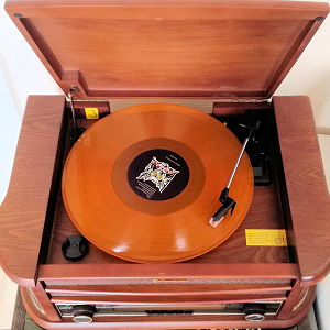 Blackbird vinyl on a vintage turntable.